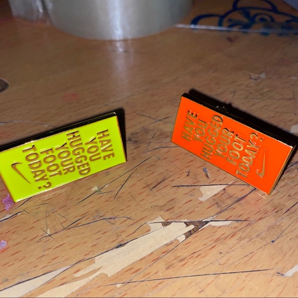 2 have you hugged your foot today? nike pins - Picture 5 of 8